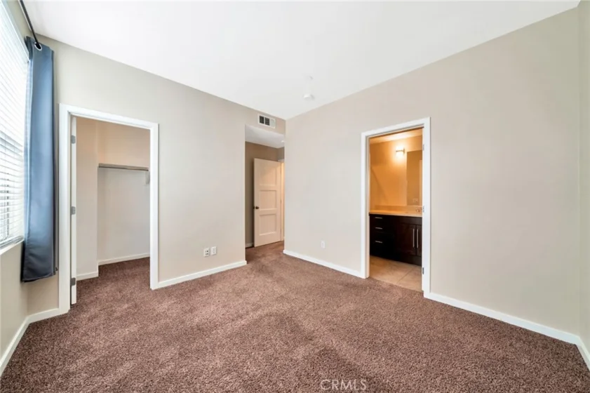 563 W Maple Avenue photo 18