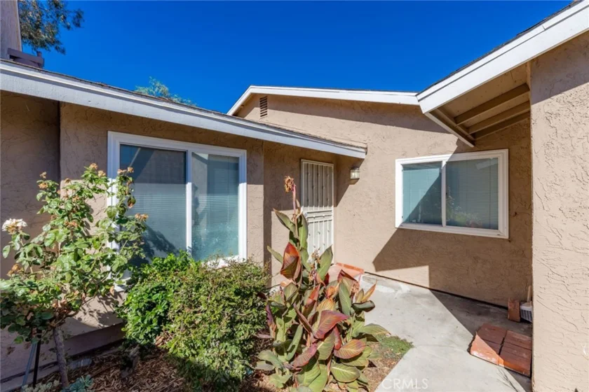 44727 La Paz Road #B photo 1