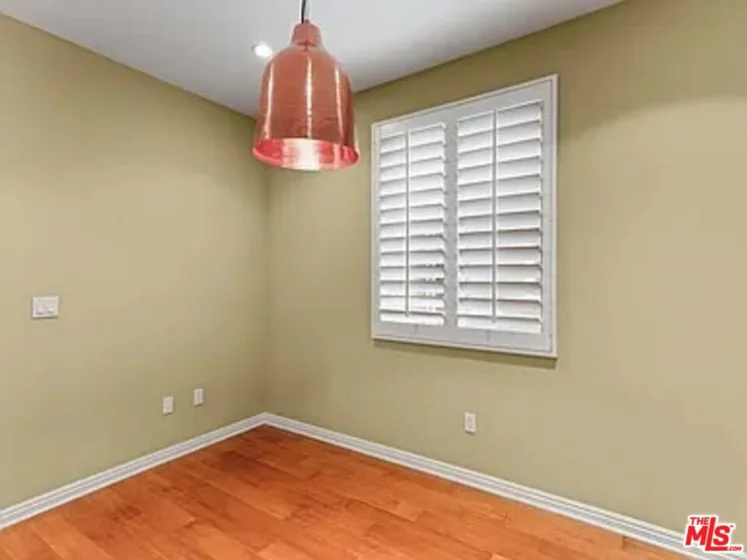 1810 S Barrington Avenue #5 photo 24