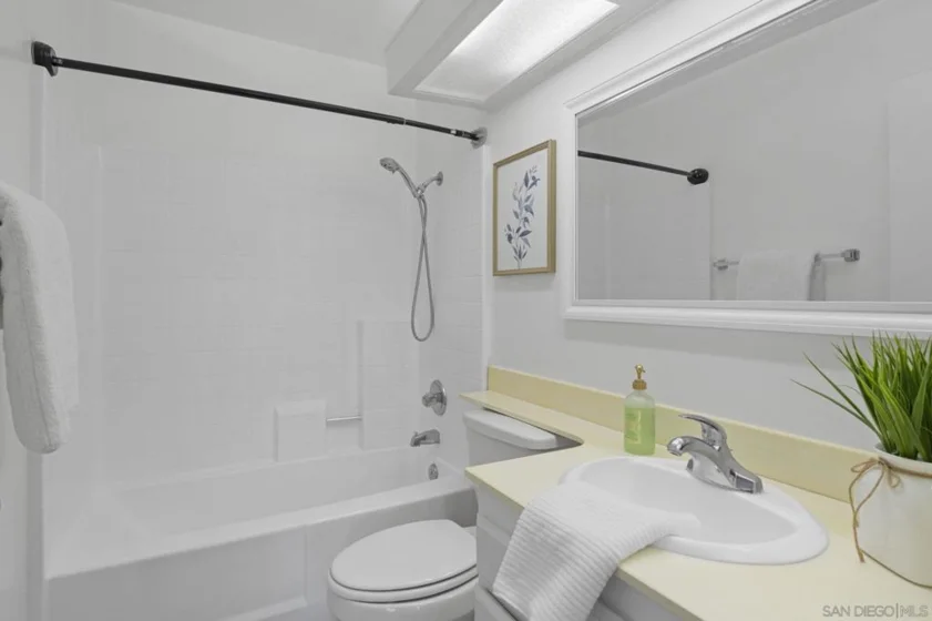 9409 Fairgrove Lane #204 photo 10