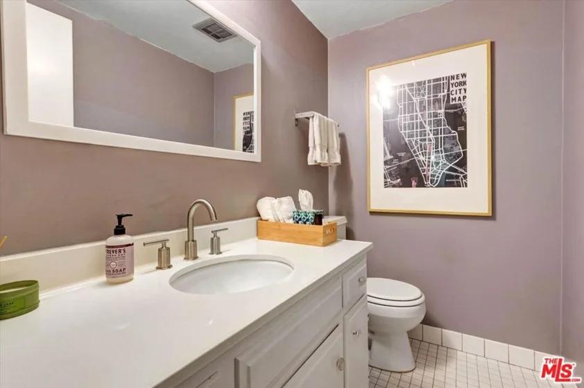 1828 Barry Avenue #4 photo 18