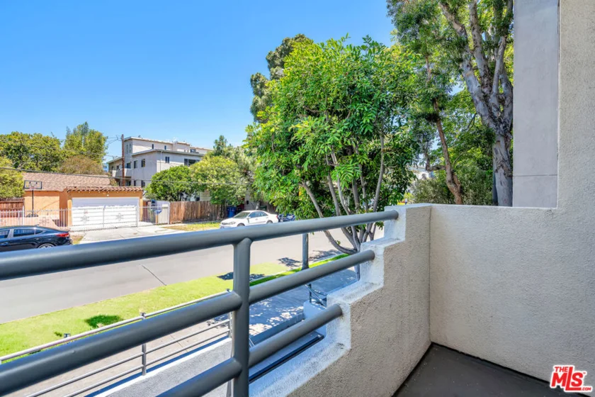 3613 Glendon Avenue #101 photo 13