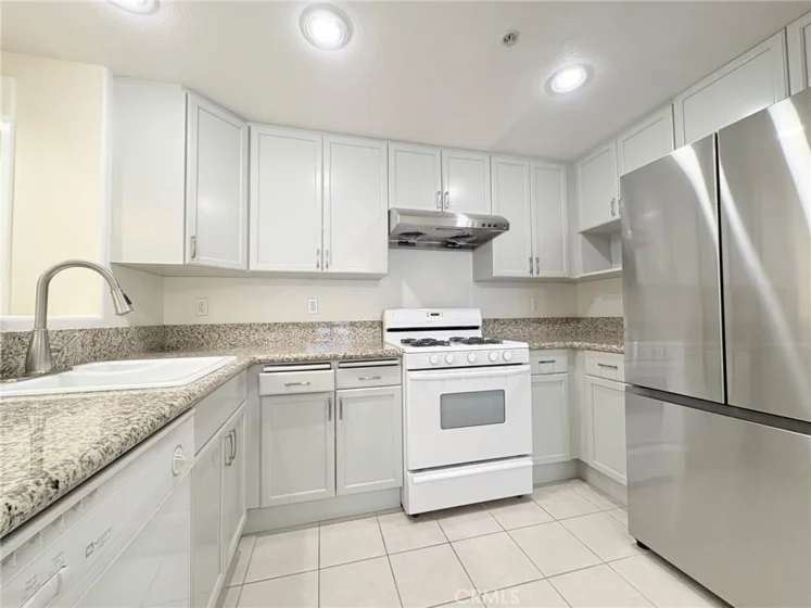 580 W Main Street #322 photo 5