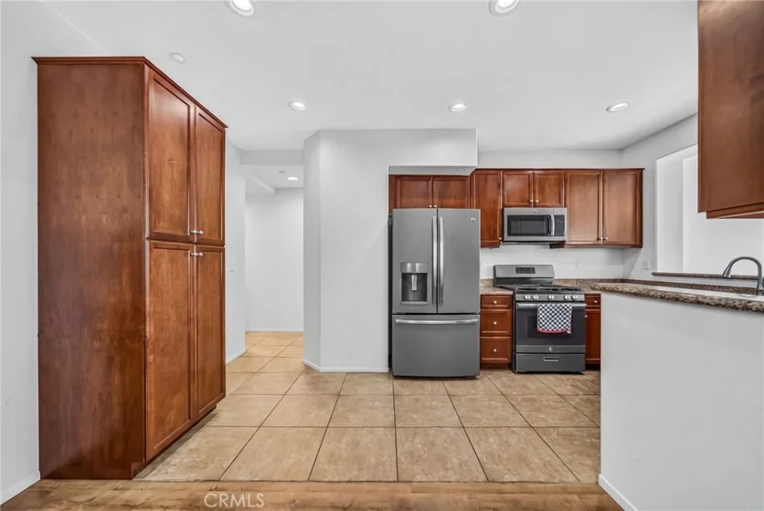 27571 Darrington Avenue #2 photo 8