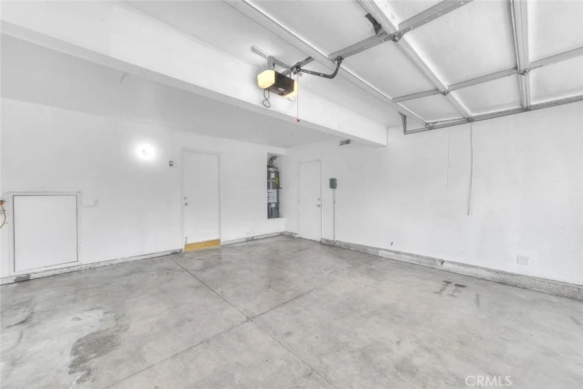 523 Towergrove photo 38