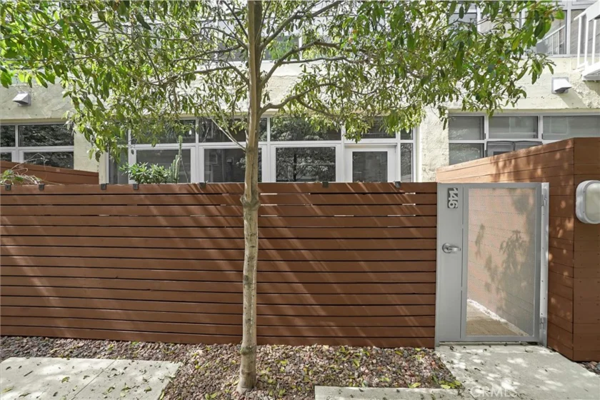 530 S Hewitt Street #146 photo 37
