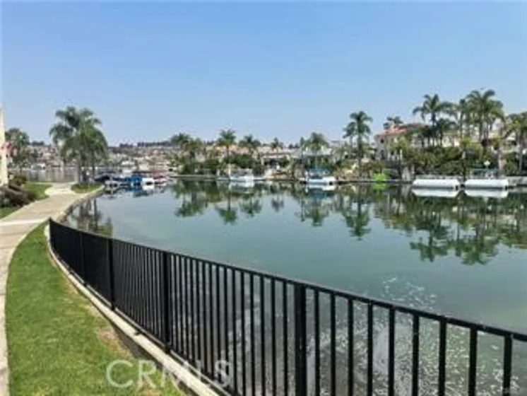 27945 Chiclana photo 1