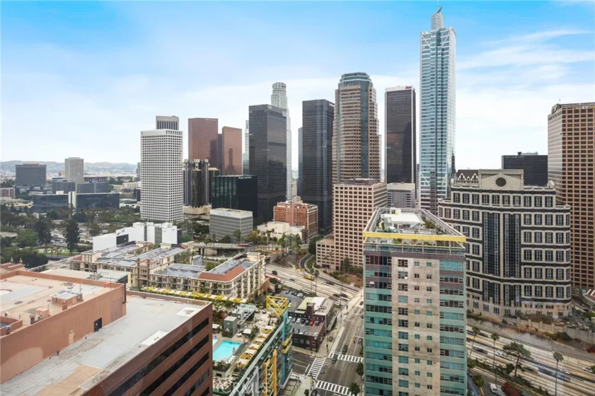 1100 Wilshire Boulevard #2607 photo 36