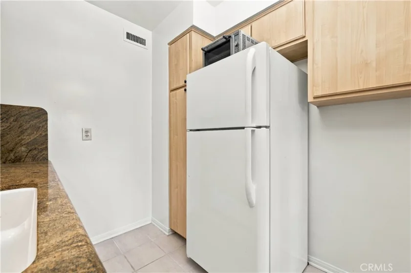 215 N Kenwood Street #303 photo 9