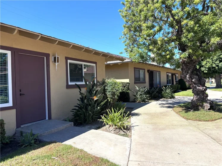 1531 E La Palma #C4 photo 12