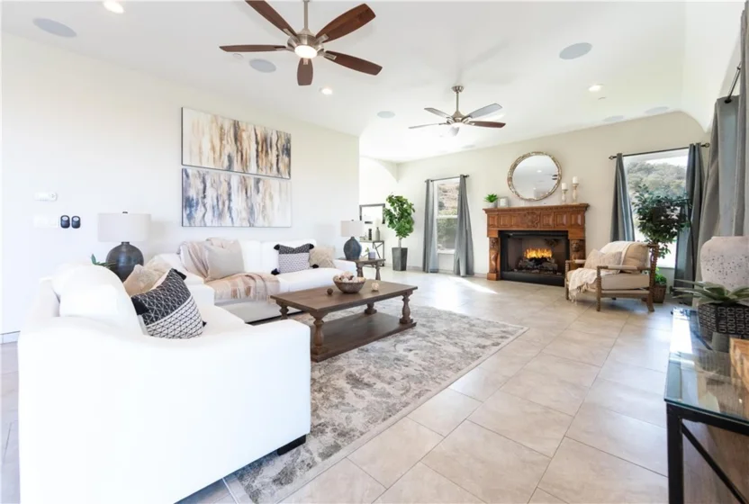 26045 Lucille Circle photo 3