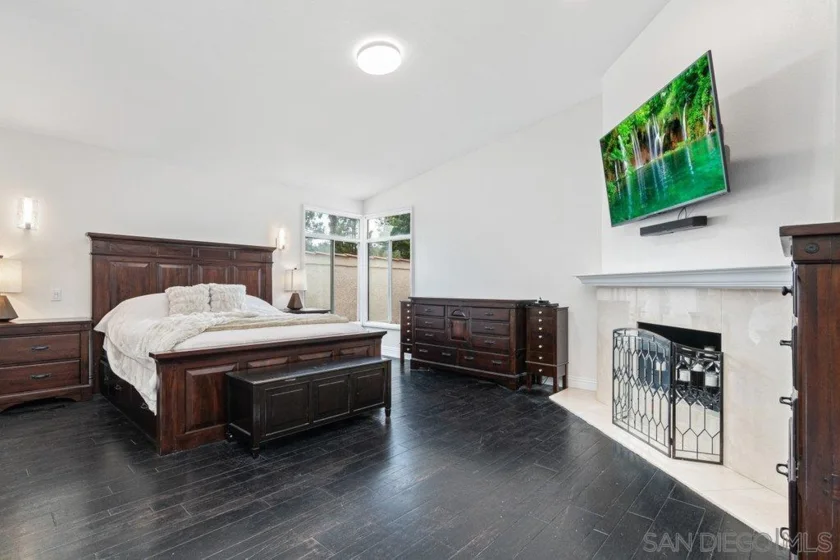 22905 Turnberry Court photo 12