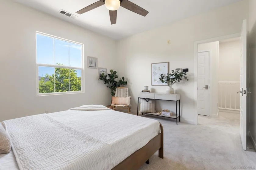 2104 Cosmo Way photo 35
