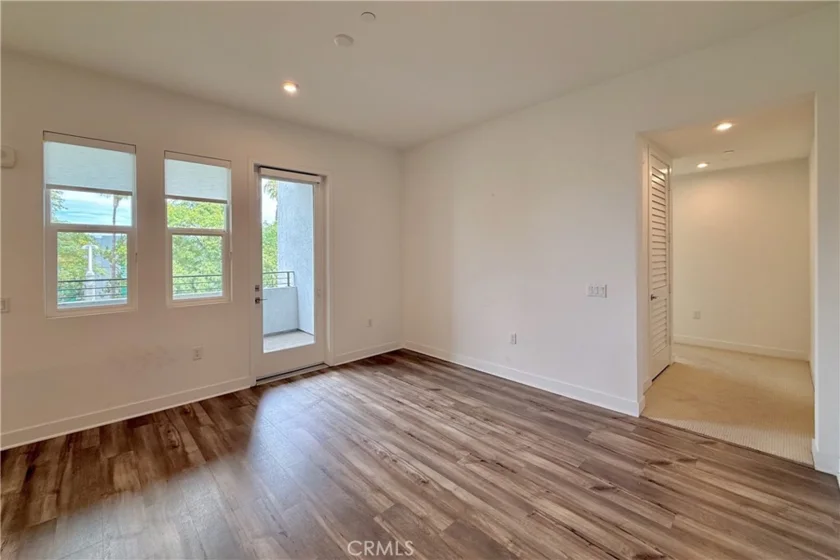 1130 S Urbana photo 13