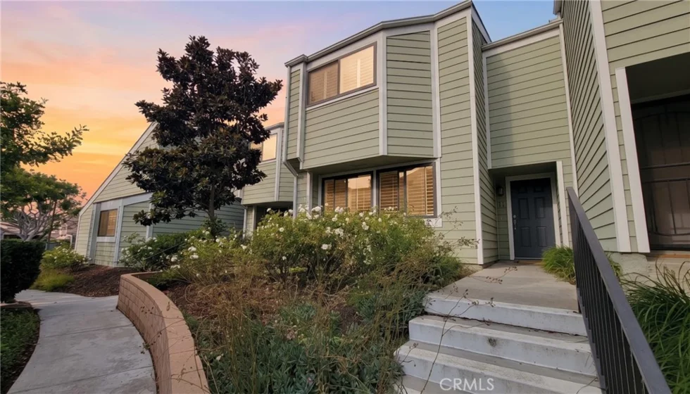 11 Northwind Court photo 1