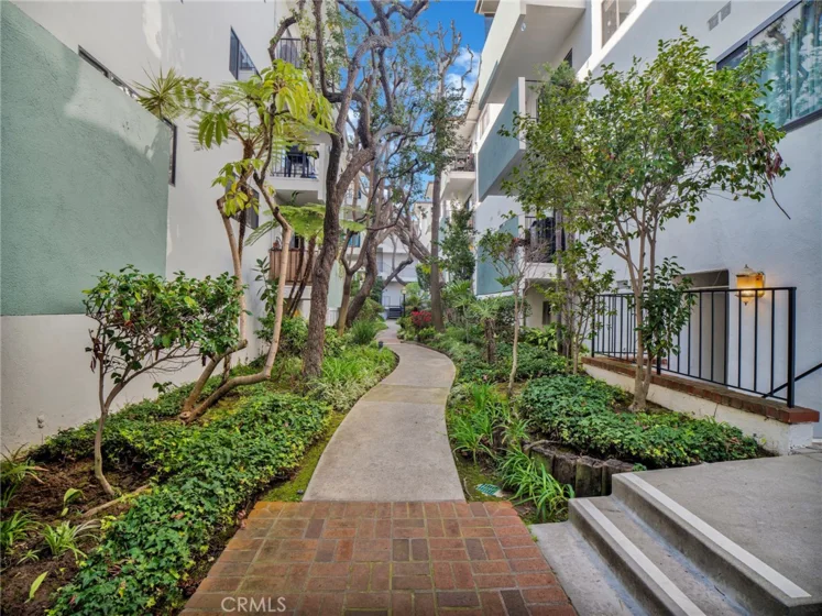 5000 S Centinela #337 photo 11
