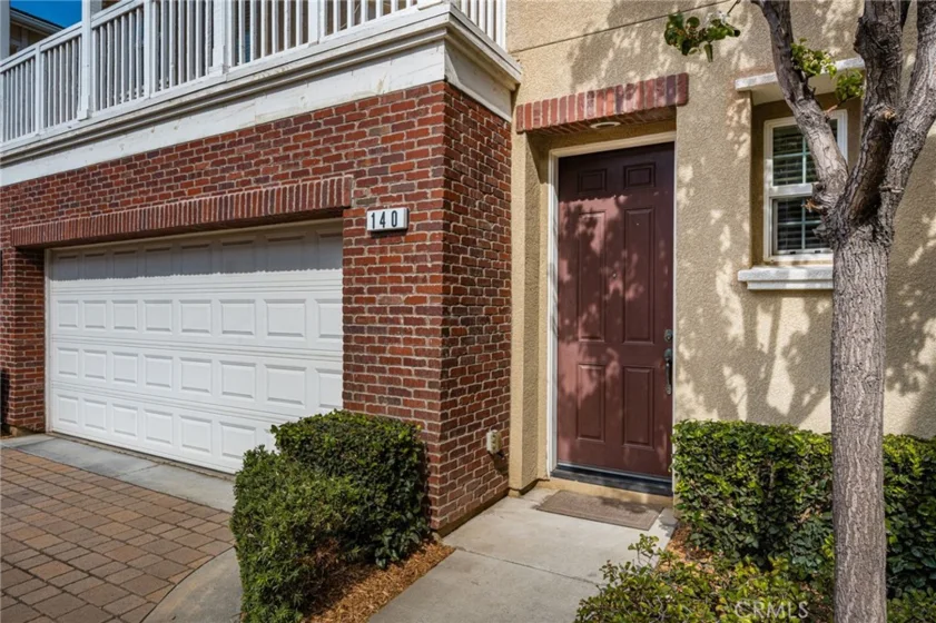 140 W Cork Tree photo 33