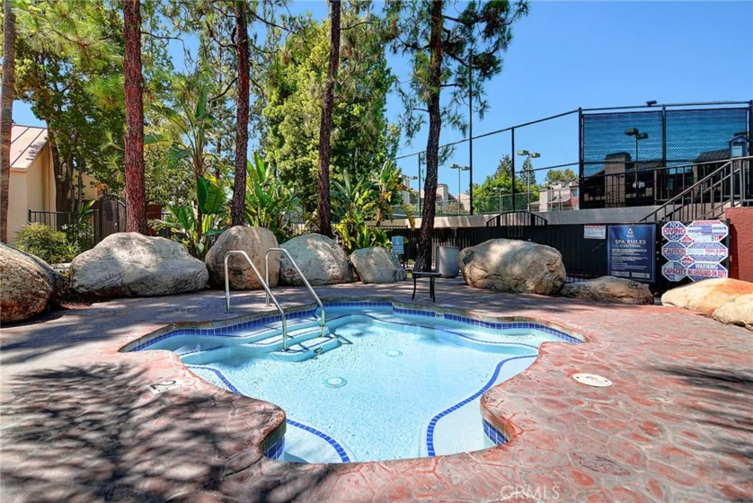 5525 Canoga Avenue #124 photo 18