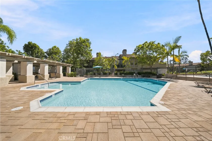 138 Via Contento photo 39