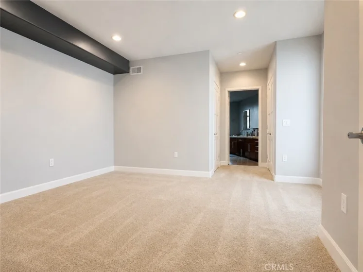 14412 Killion Street #310 photo 8