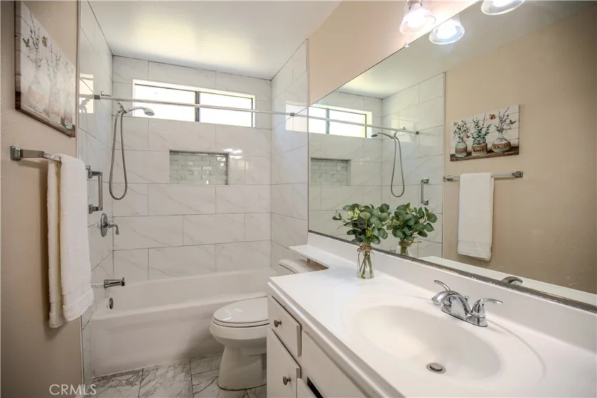 2528 N Tustin #D photo 10