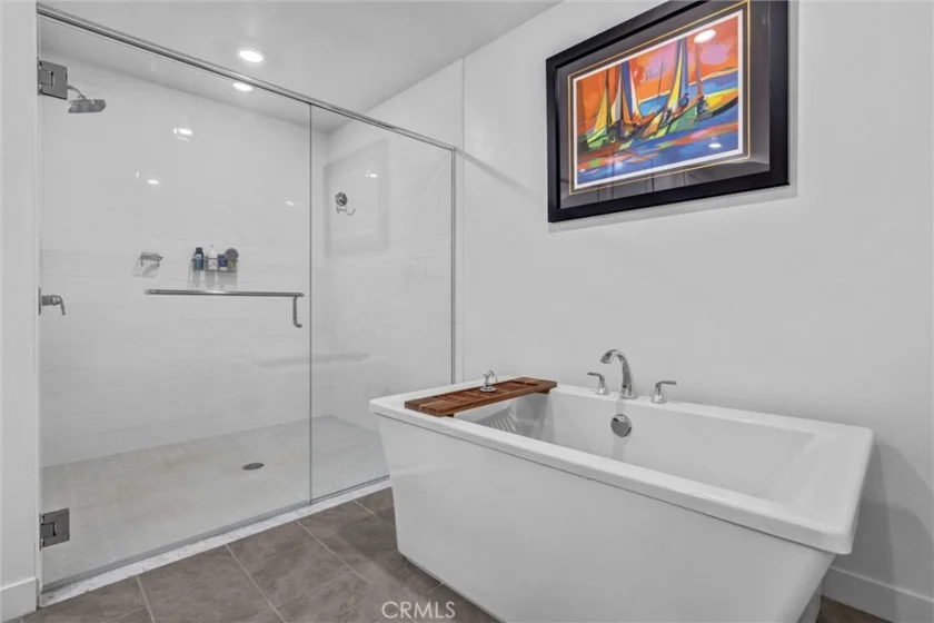 2307 Rivington photo 22
