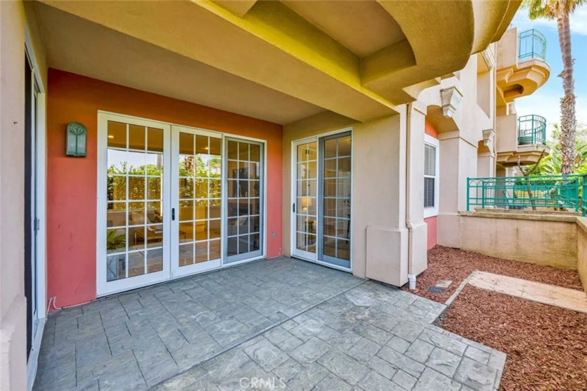 5142 Warner Avenue #109 photo 18
