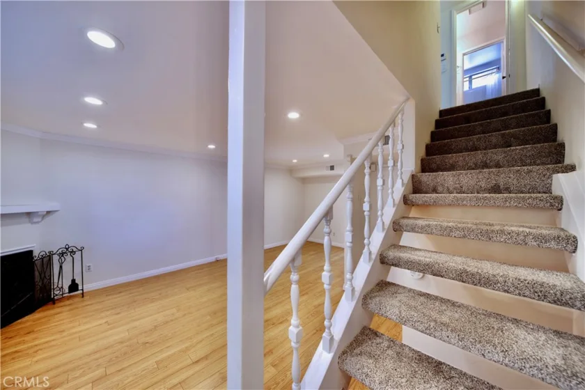 408 N Catalina photo 13