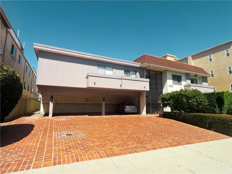 1522 S Centinela Avenue #204 photo 26