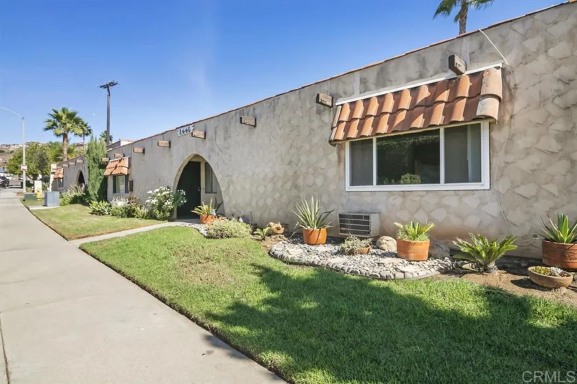 8445 Graves Avenue #4 photo 1