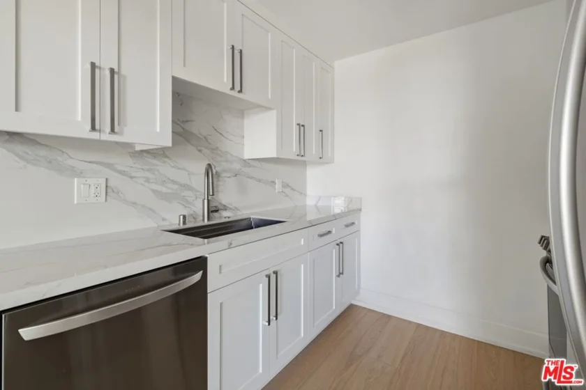 970 Palm Avenue #211 photo 4