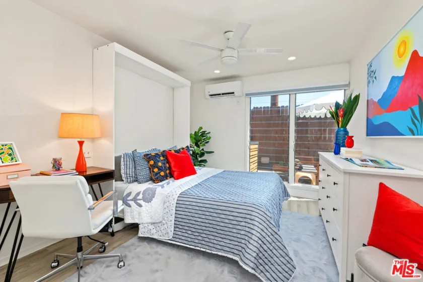 1400 N Hayworth Avenue #6 photo 3