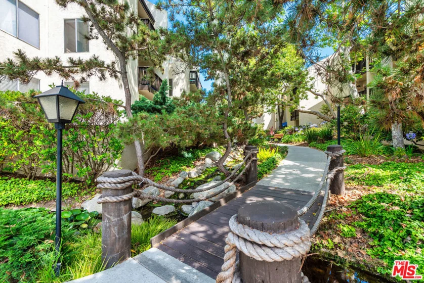7306 Summertime Lane photo 30