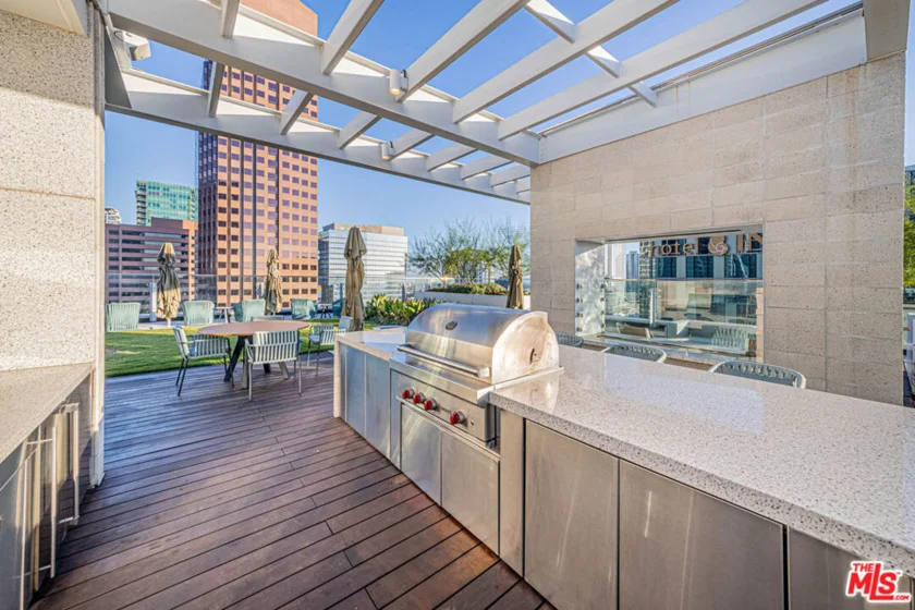 877 Francisco Street #806 photo 37