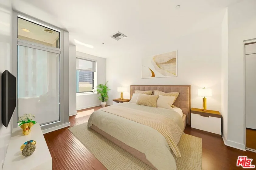 3810 Wilshire Boulevard #605 photo 6