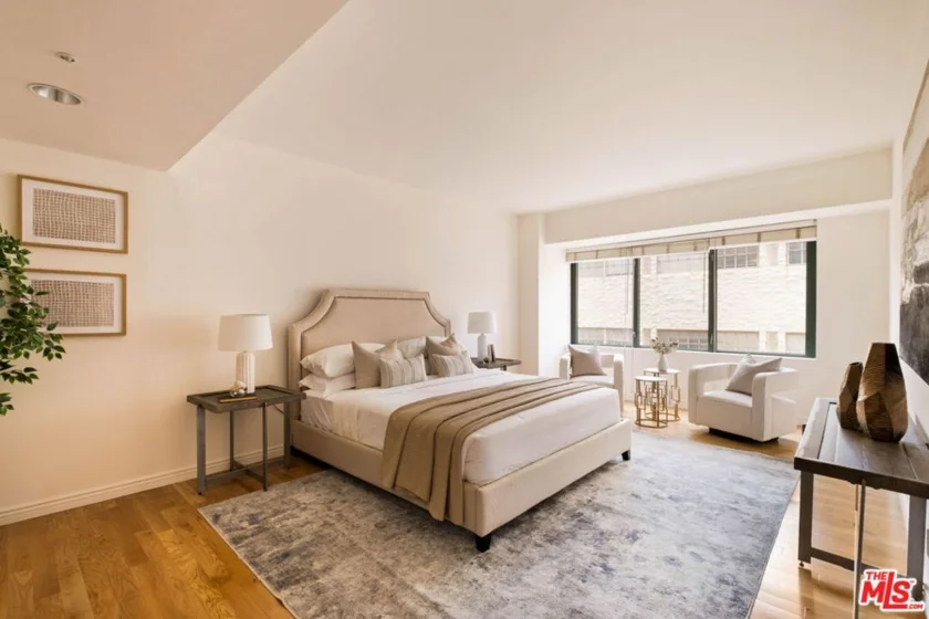 10520 Wilshire Boulevard #303 photo 3