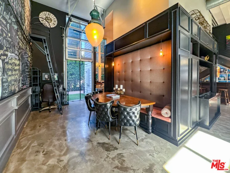 1037 N Laurel Avenue #10 photo 6