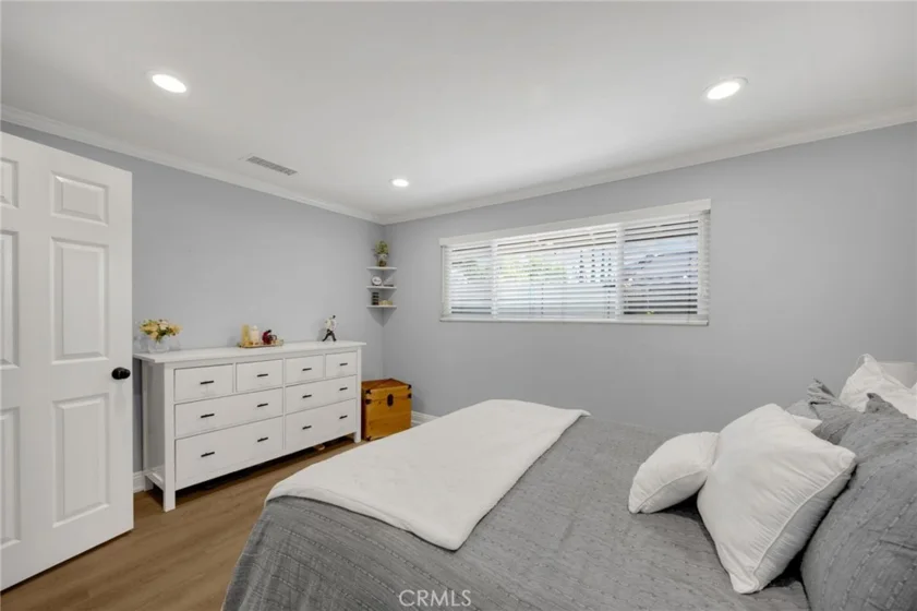 4923 Eureka photo 14