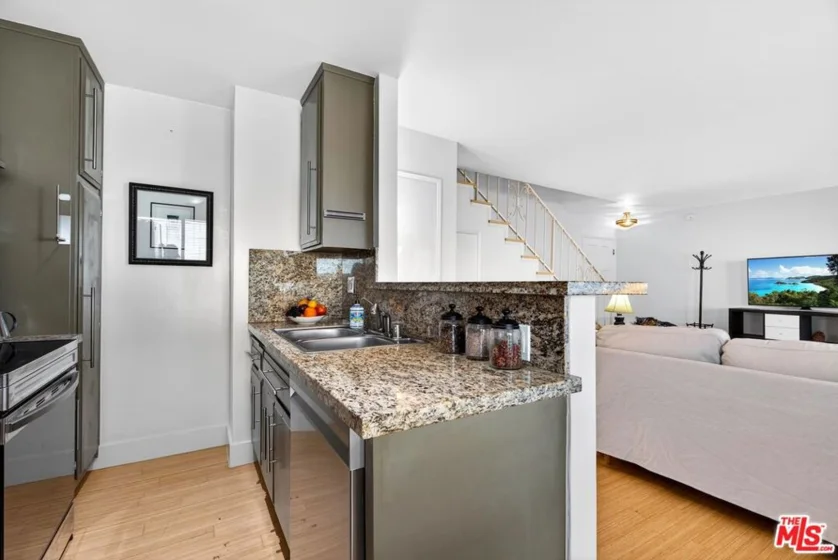 11959 Dorothy Street #4 photo 10