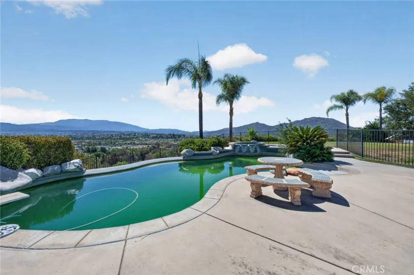 43973 El Lucero Place photo 8