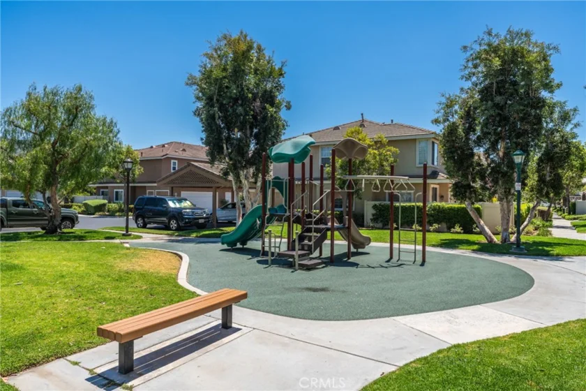 8567 E Tioga photo 35