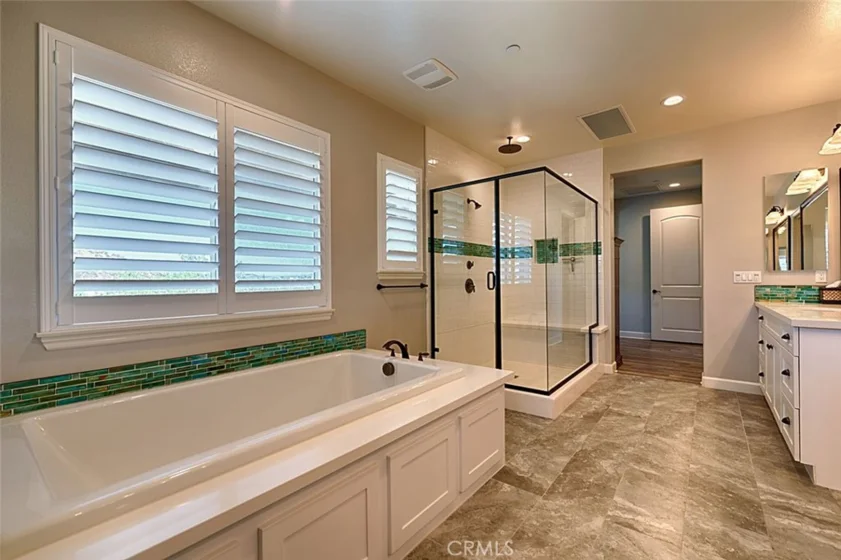 45659 Bassett photo 49