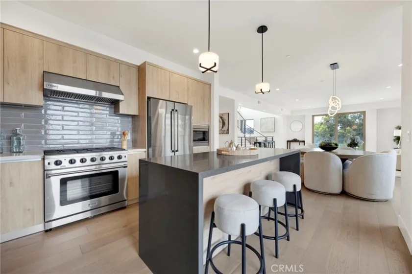 941 E California Boulevard #1 photo 15