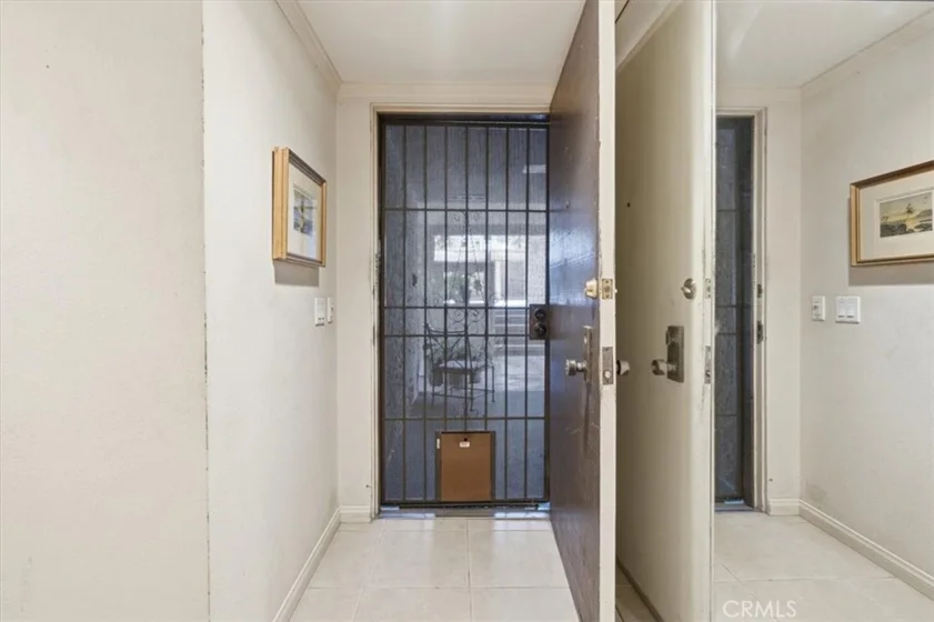 5555 Canyon Crest #2F photo 6