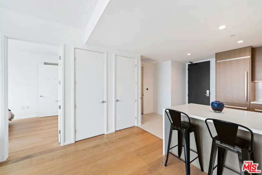 889 Francisco Street #3401 photo 33
