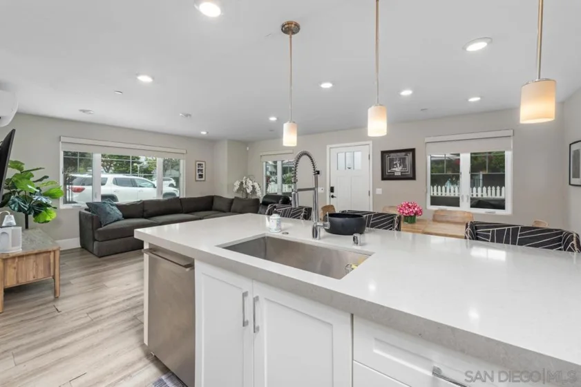 803 Kennebeck Court photo 3