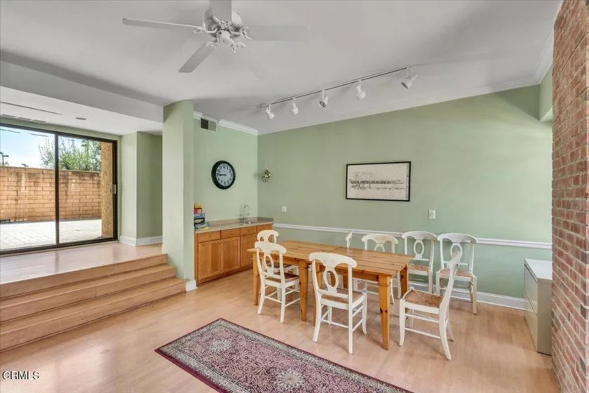640 Wilcox Avenue photo 43