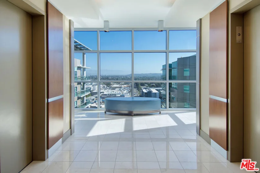 13700 Marina Pointe Drive #1725 photo 21