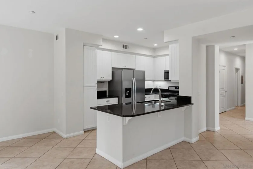 750 Harbor Cliff Way #105 photo 13