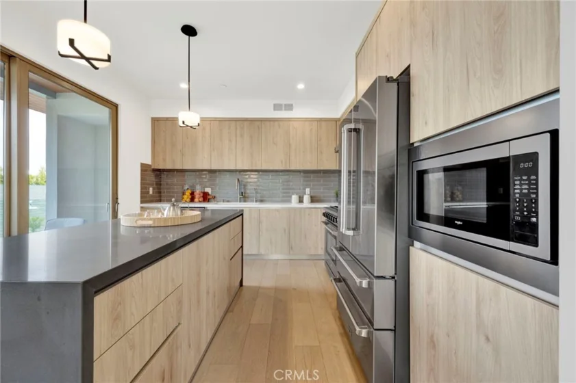 941 E California Boulevard #1 photo 13